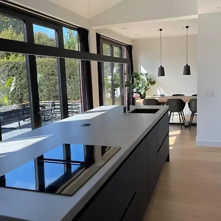 Luxury House Between Amsterdam&the Beach :)